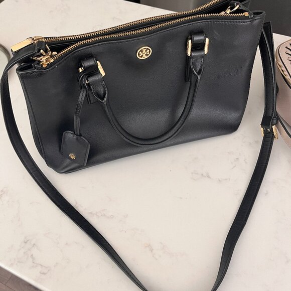 Tory Burch Robinson Double Zip Black Saffiano Tote - Picture 2 of 9